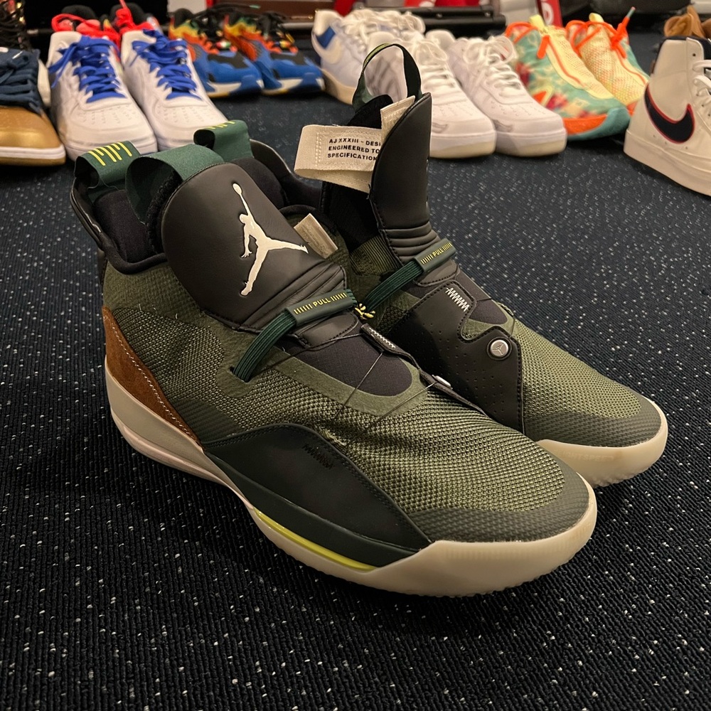 Travis Scott x Air Jordan 33 NRG ‘Army Olive’